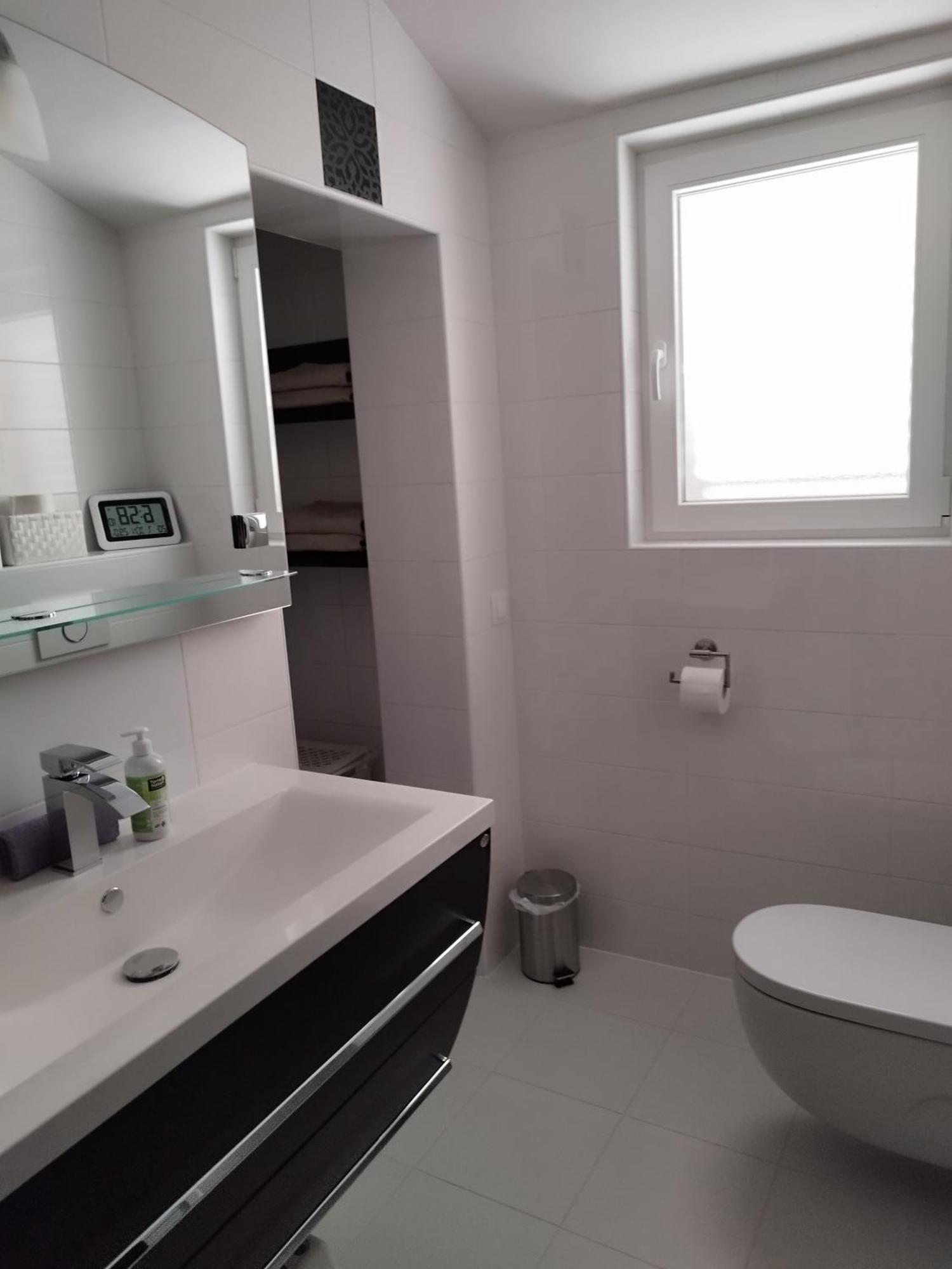Ferienwohnung Am Sandstrand Омиш Экстерьер фото